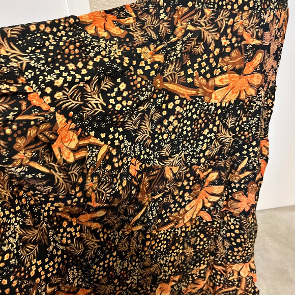 NWT Black Floral Maxi Skirt By Nostalgia Size Medium Boho Skirt Nwt - Picture 10 of 13